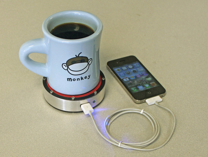 Зарядка смартфона горячим чаем или холодной водой