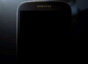 Samsung показала верхнюю часть Galaxy S IV