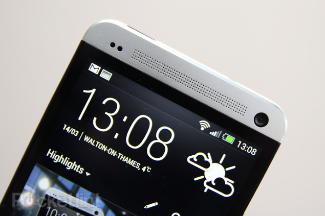 HTC меняет схему поставок One в магазины