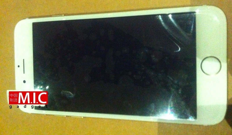 Apple iPhone 6S с собранным дисплеем
