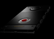 Смартфон Red Hydrogen One с голографическим дисплеем вызвал у журналистов восторг