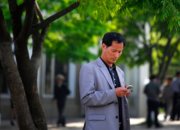 Смартфоны в Северной Кореи стоят $800, а владеют ими меньше 10% населения