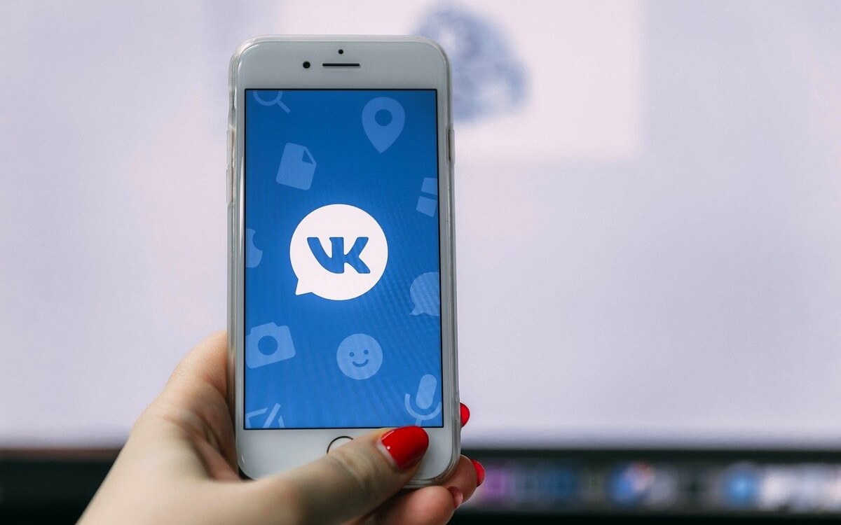 Роскомнадзор предлагает сделать регистрацию в Twitter и ВКонтакте по паспорту