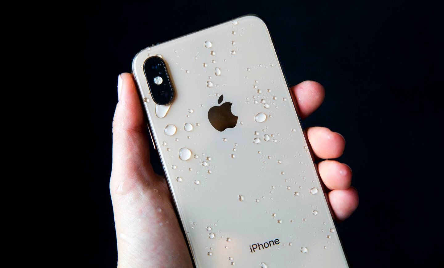 Китаец обманул Apple, обменяв по гарантии 1576 поддельных iPhone