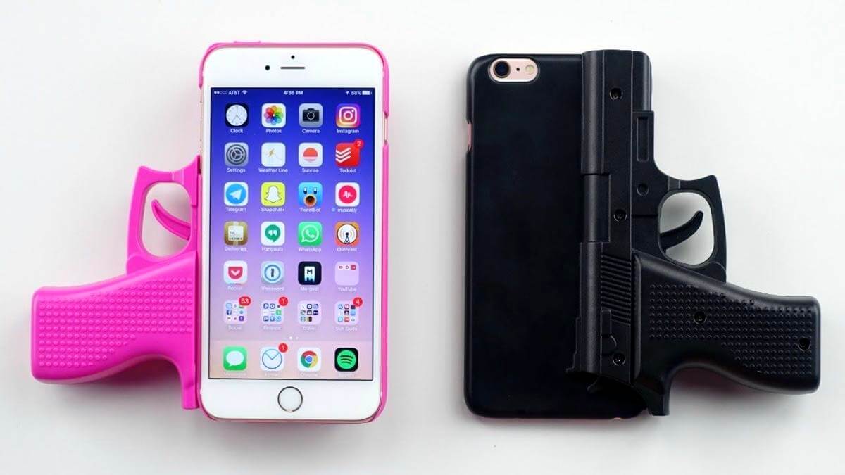 Владелец iPhone остановил угон своего авто, выдав смартфон за пистолет