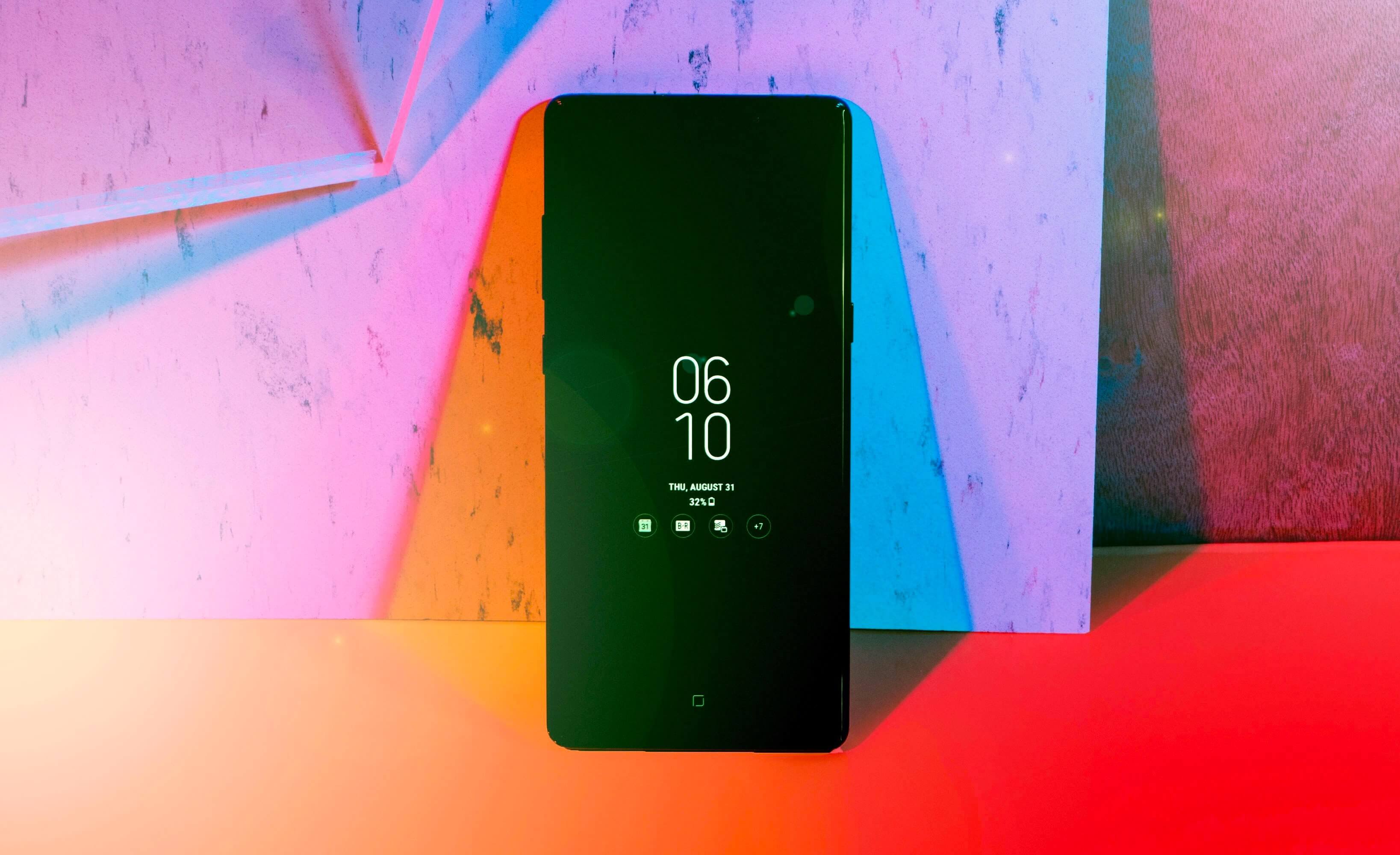 Samsung обновит смартфоны 2017 года до Android 10