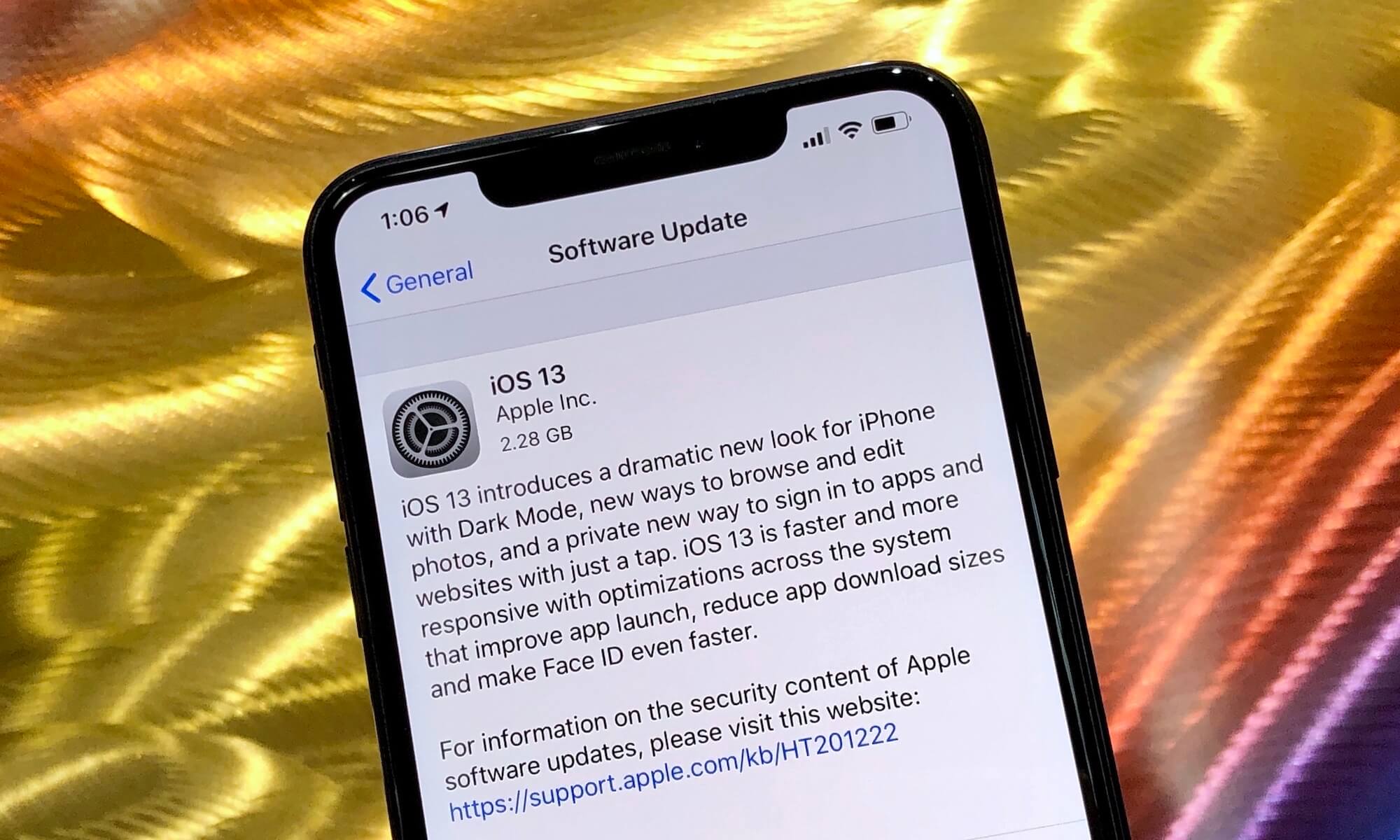 Apple исправит загрузку автообновлений для iOS