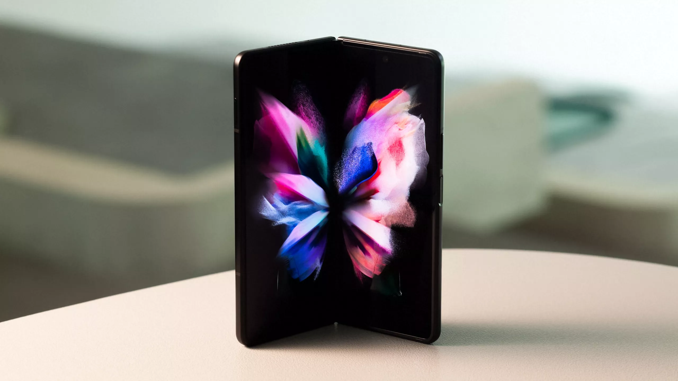 Samsung Galaxy Z Fold 3