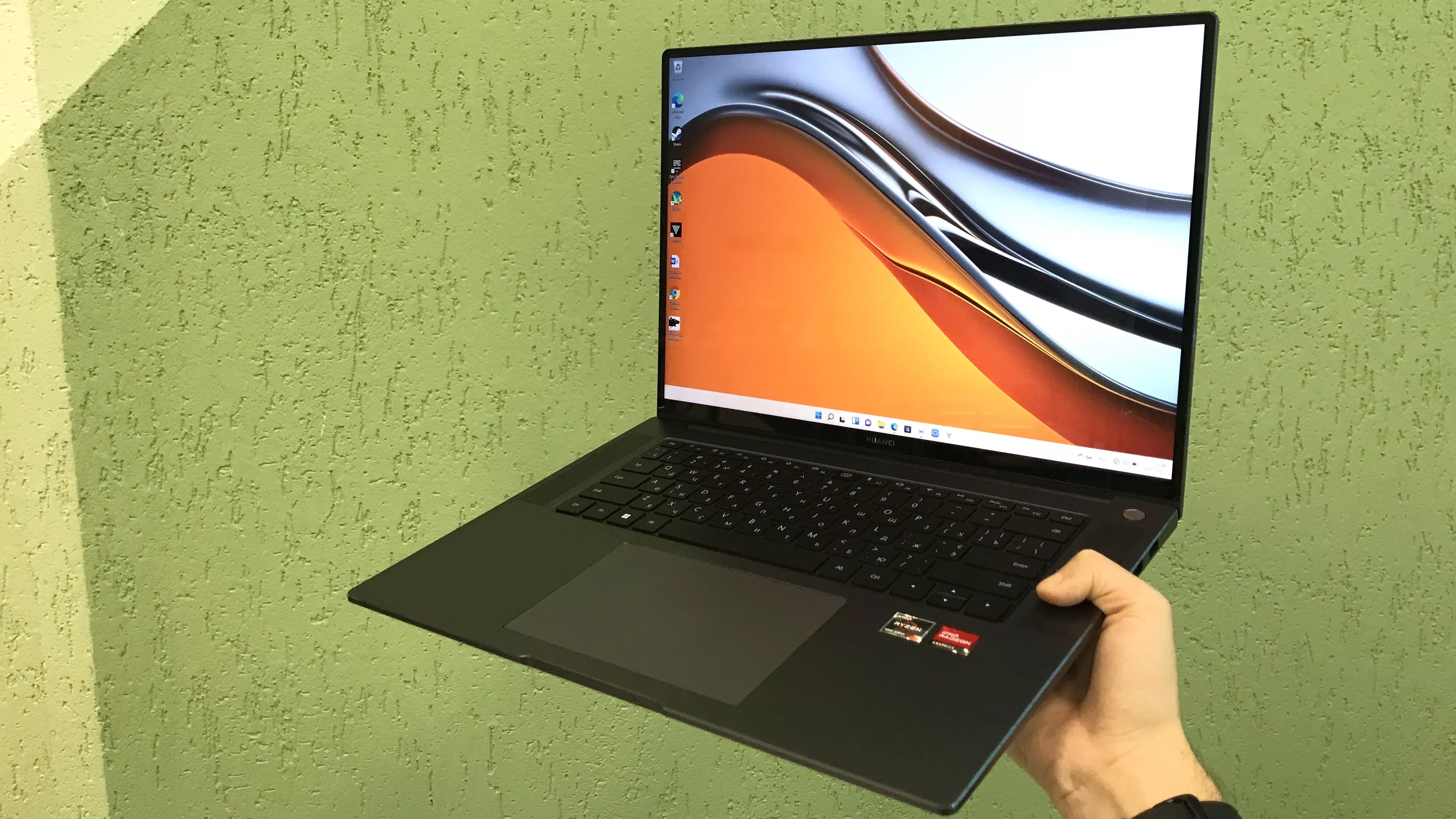 Huawei MateBook 16