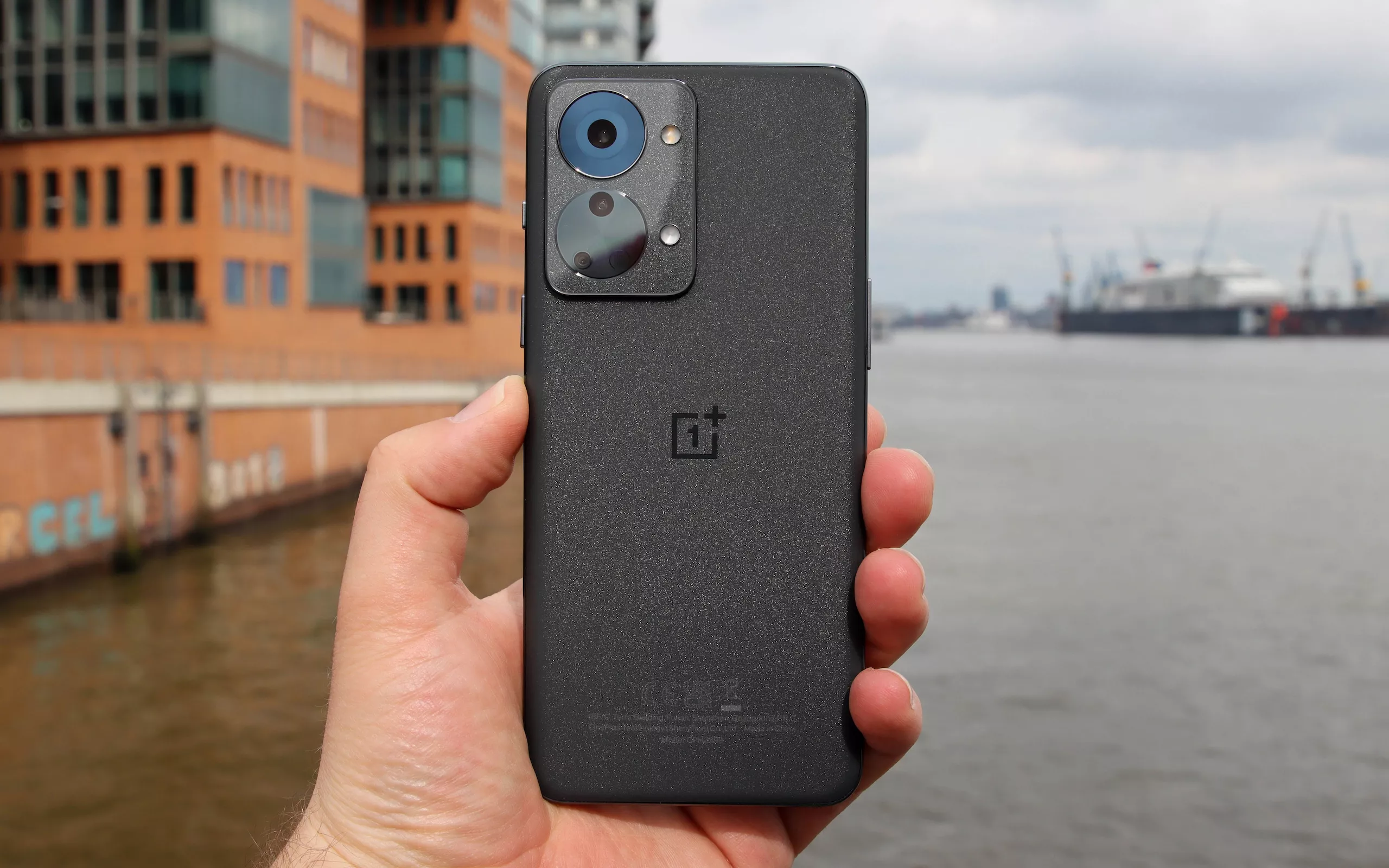 OnePlus Nord 2T