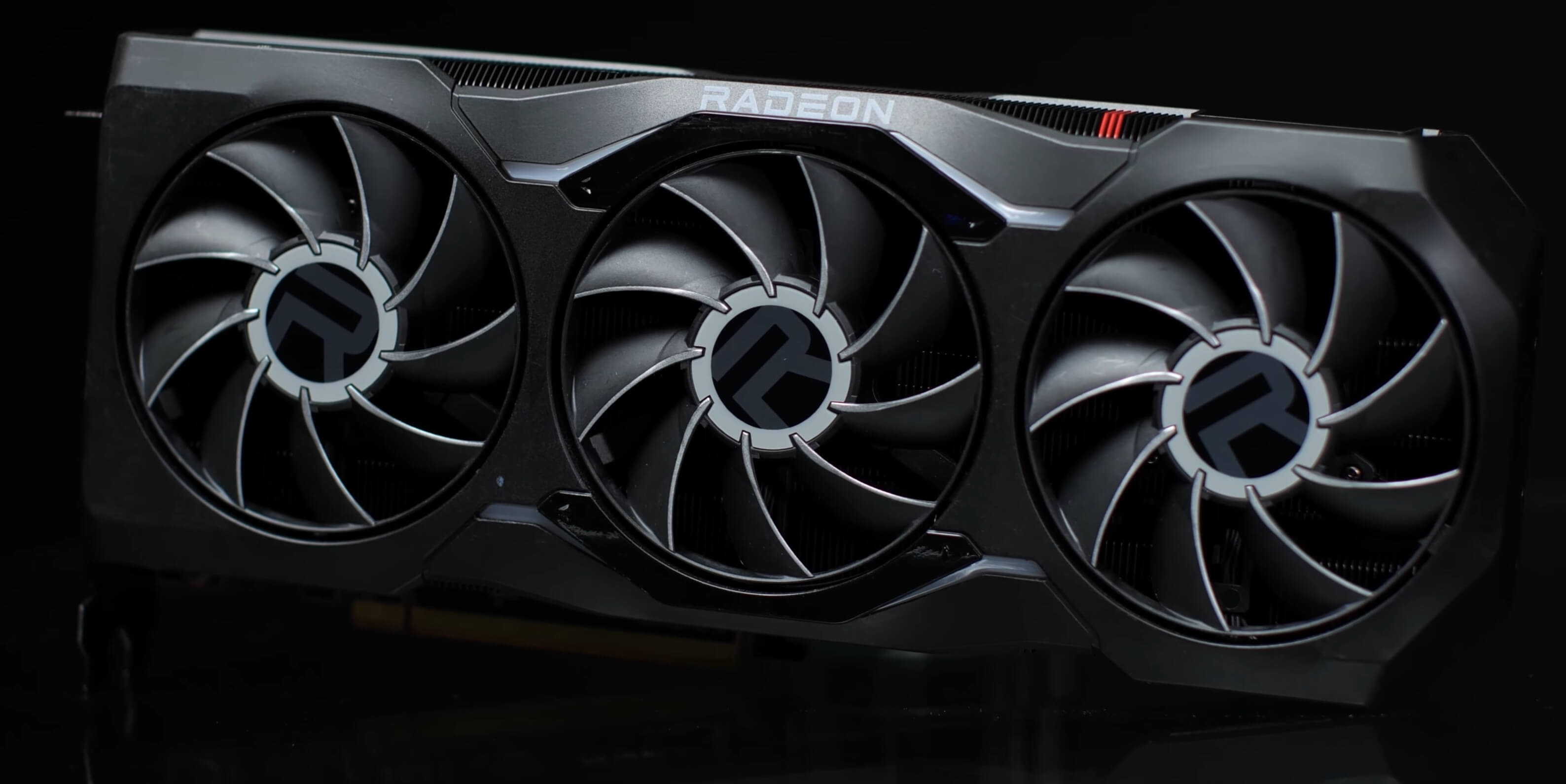 AMD представила видеокарты Radeon RX 7900 XTX и Radeon RX 7900 XT