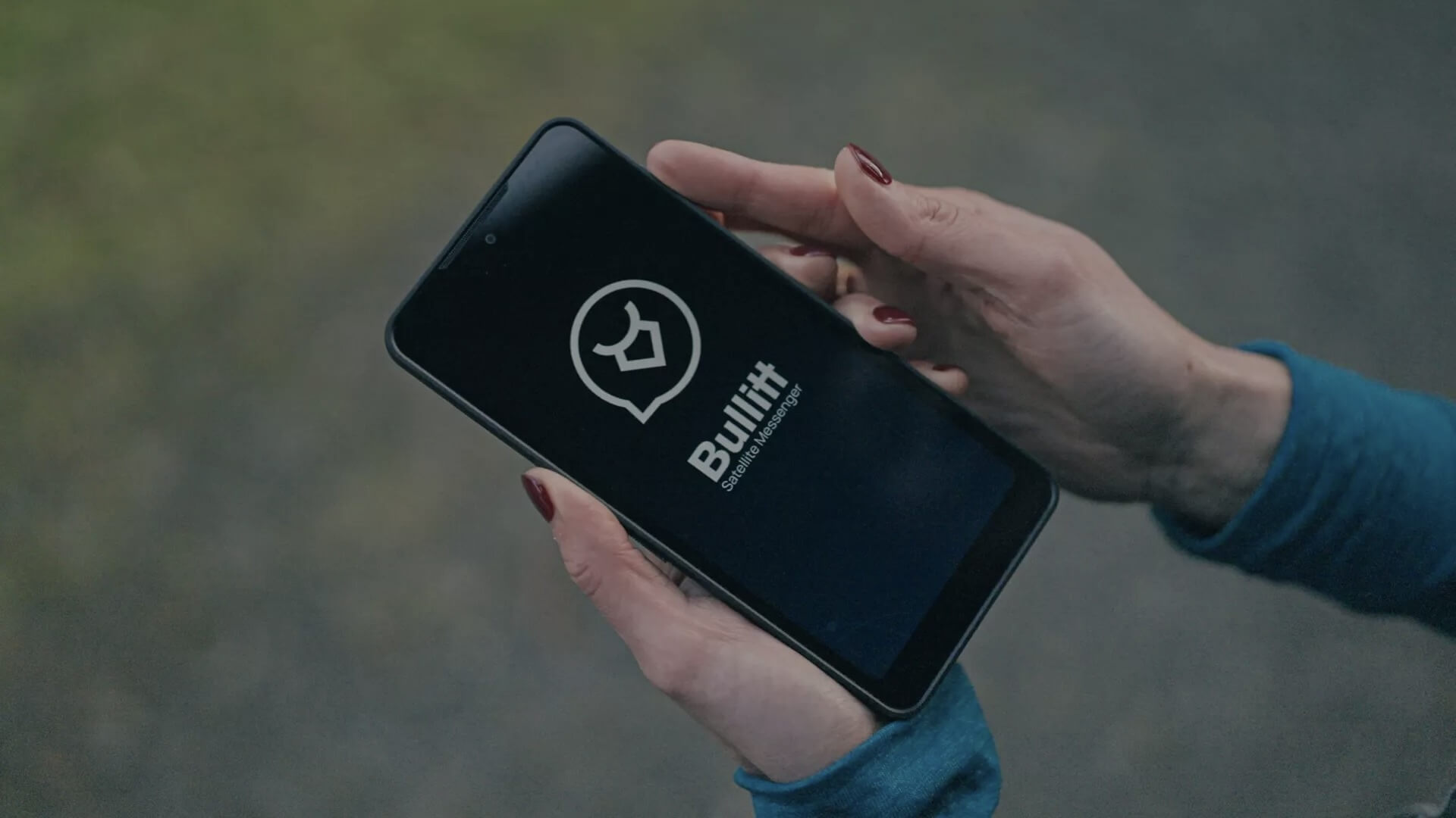 Motorola представила Android-смартфон со спутниковым мессенджером