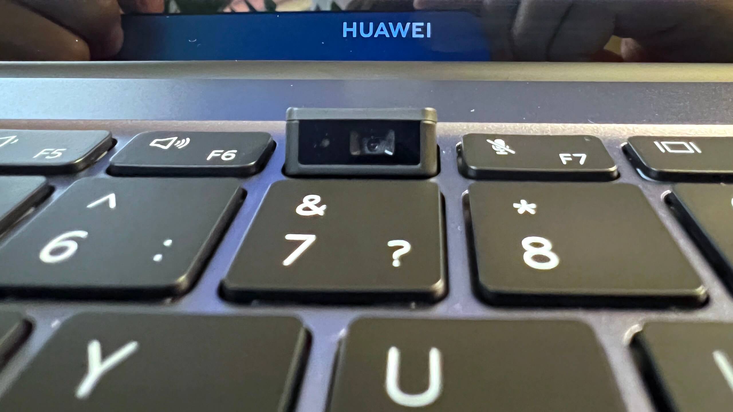 Huawei MateBook 14 (2022) камера