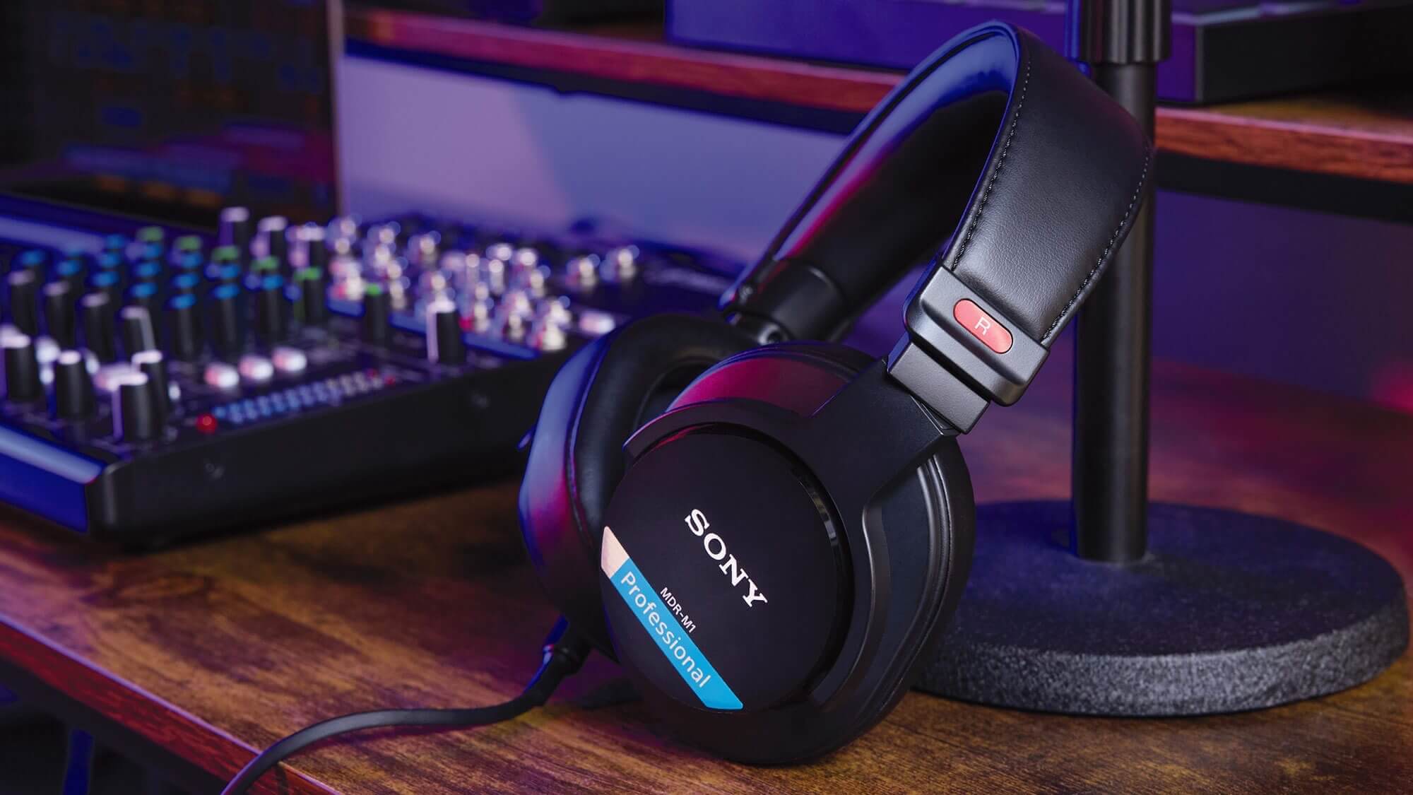 Sony MDR-M1