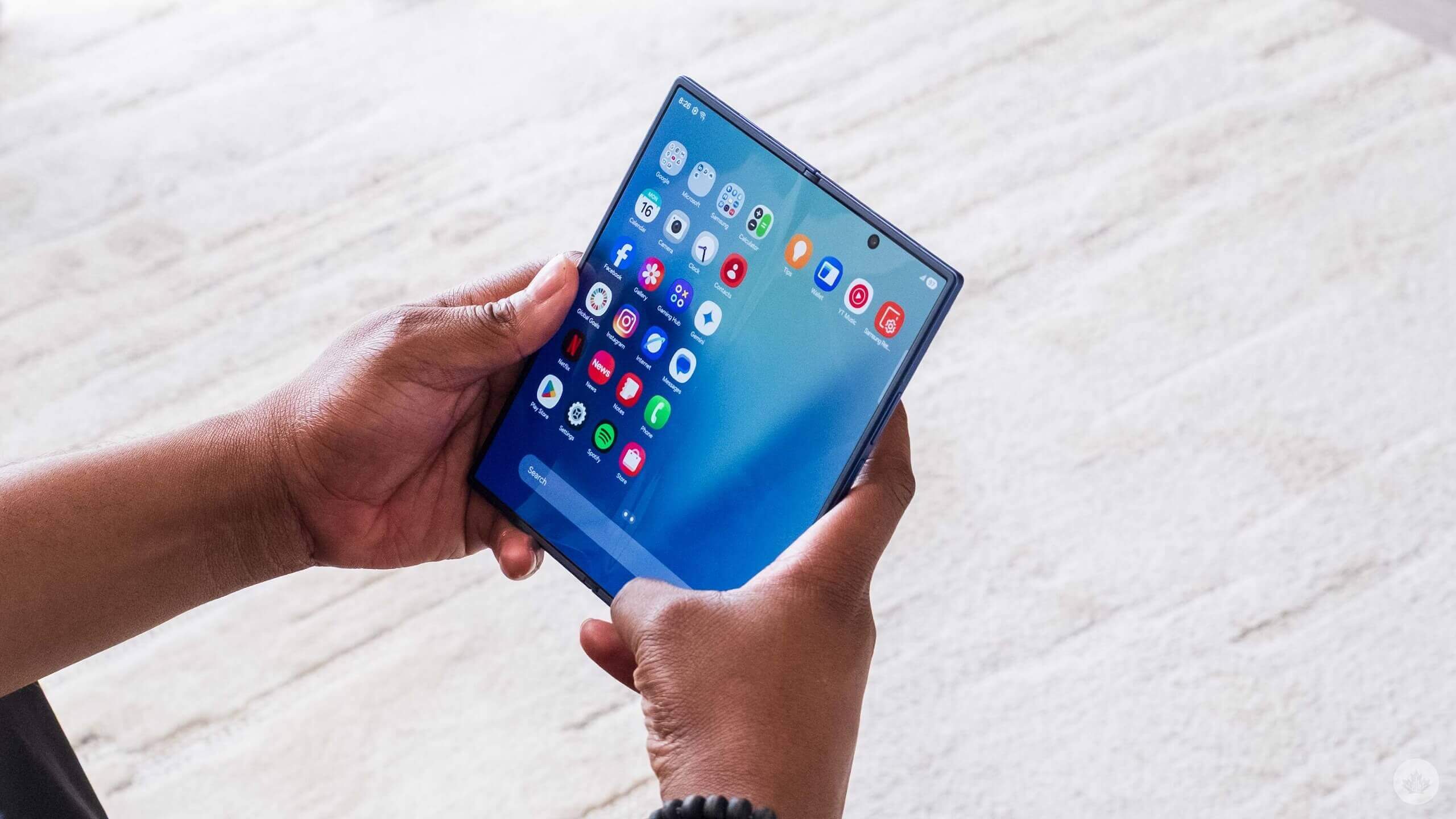 Складной Samsung Galaxy Z Fold 7 протестировали на прочность