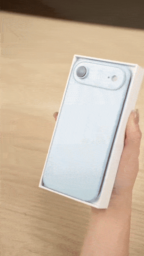 iPhone 17 Air Sky Blue