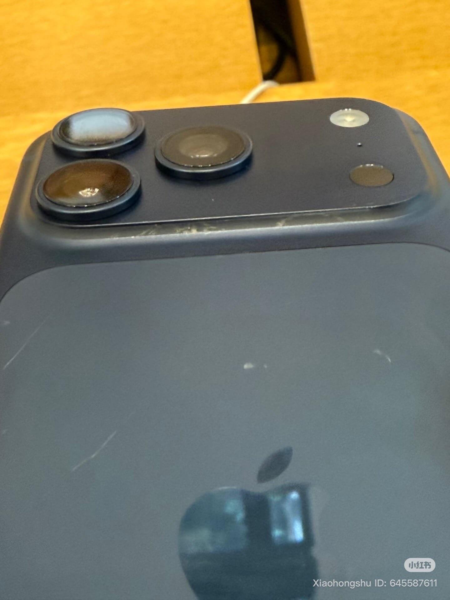 iPhone 17 scratches iPhone 17 scratches
