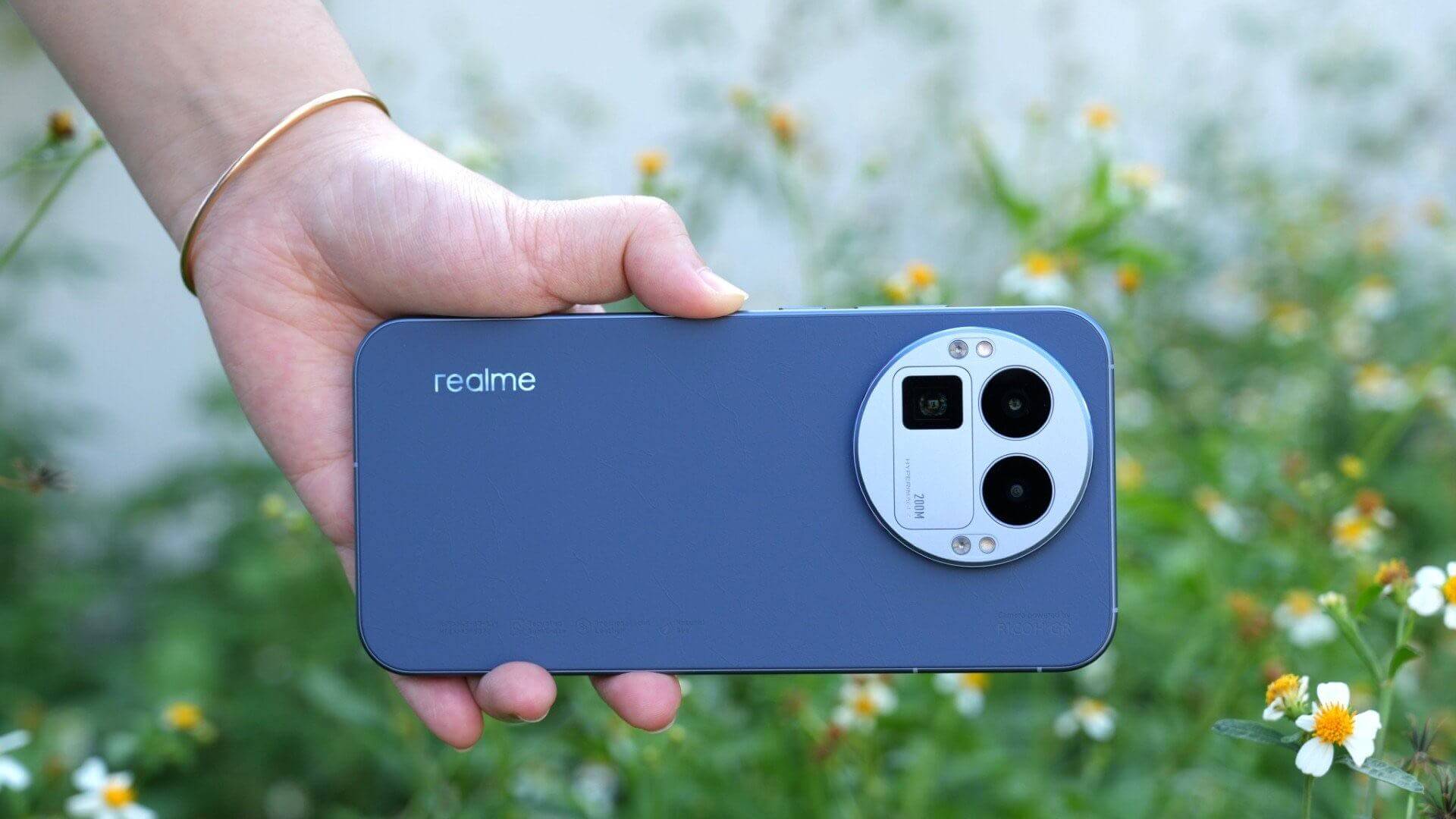 Представлен Realme GT8 Pro – 7000 мАч, 120 Вт, 144 Гц, Snapdragon 8 Elite Gen 5 и 200-Мп
