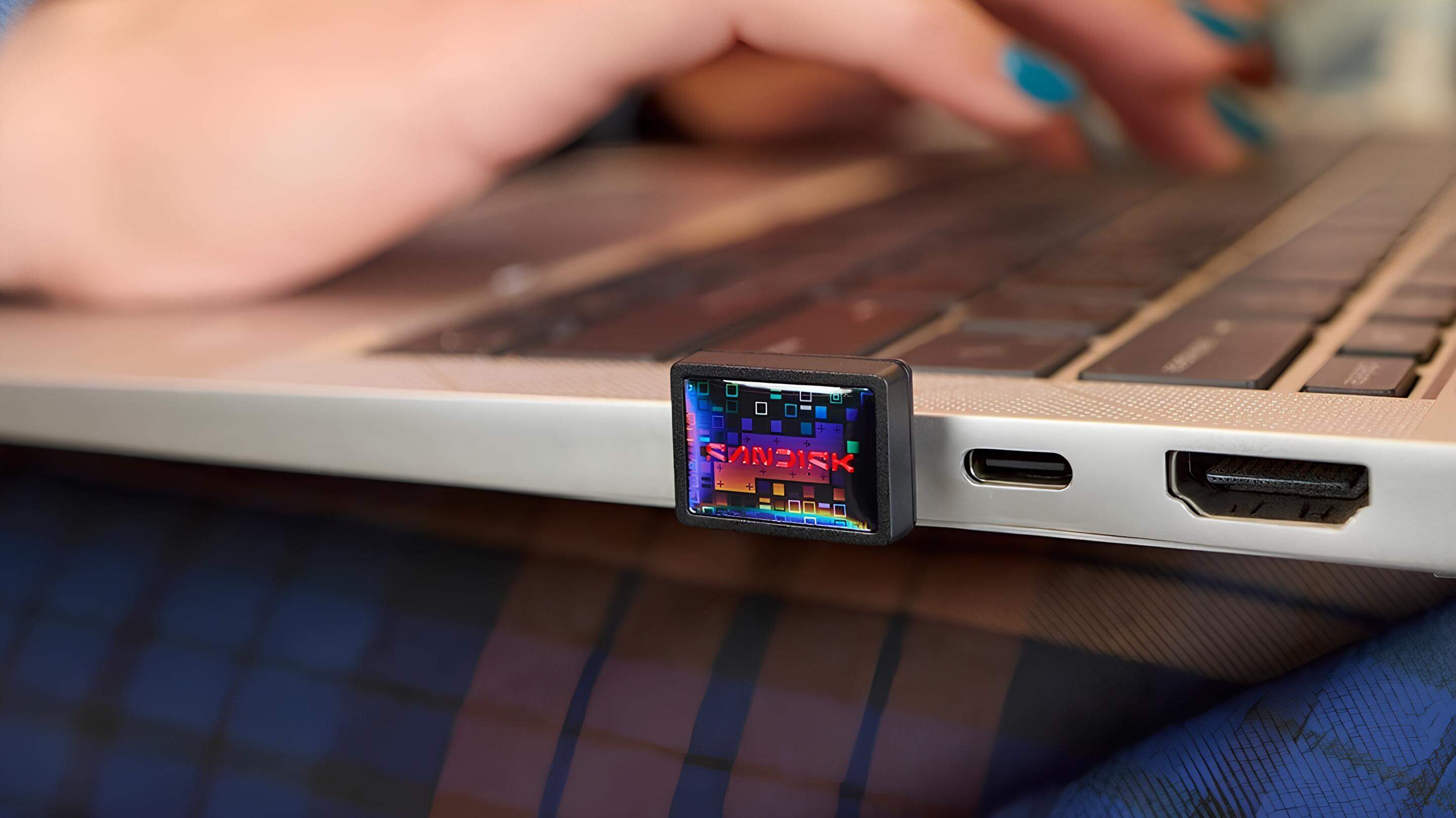 SanDisk выпустила ультракомпактную USB-флешку объёмом 1 ТБ