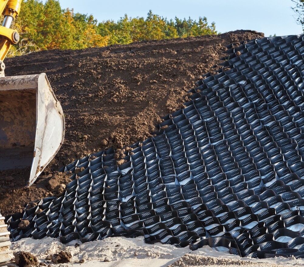 применение георешетки в подпочвенном дренажe