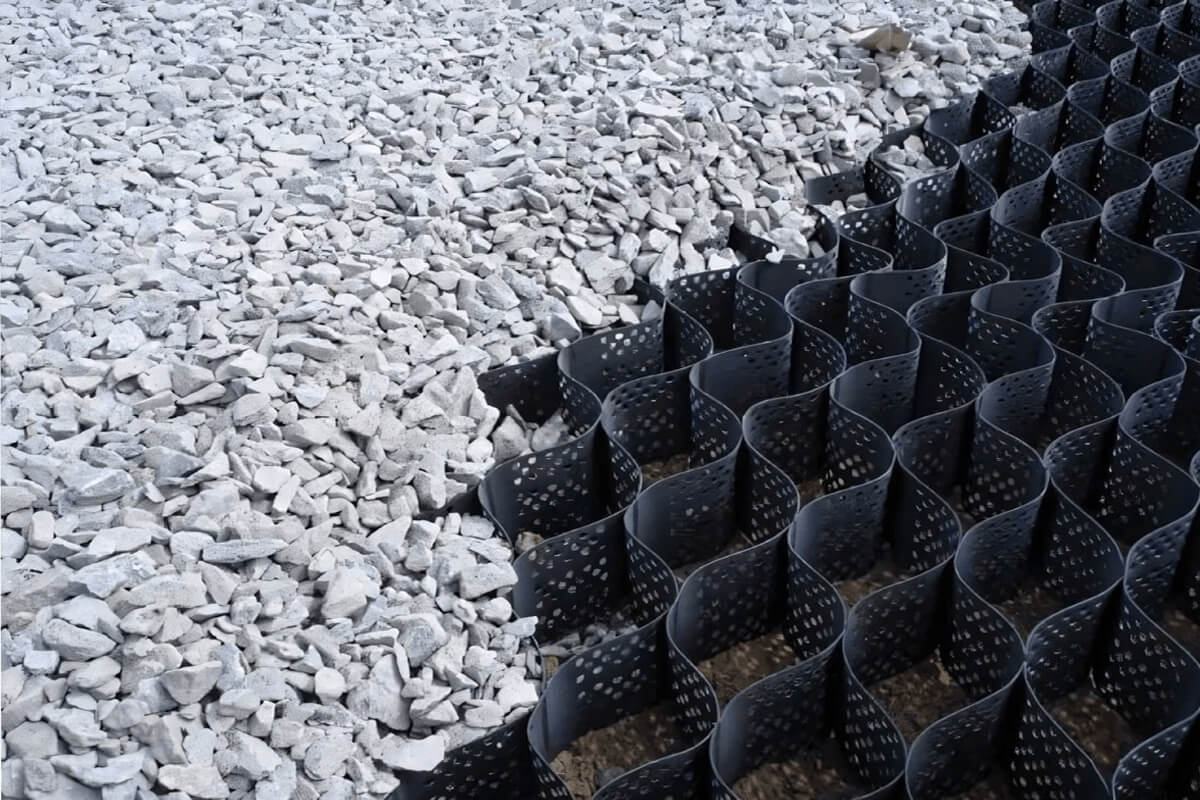 преимущества георешетки в дренажных системах