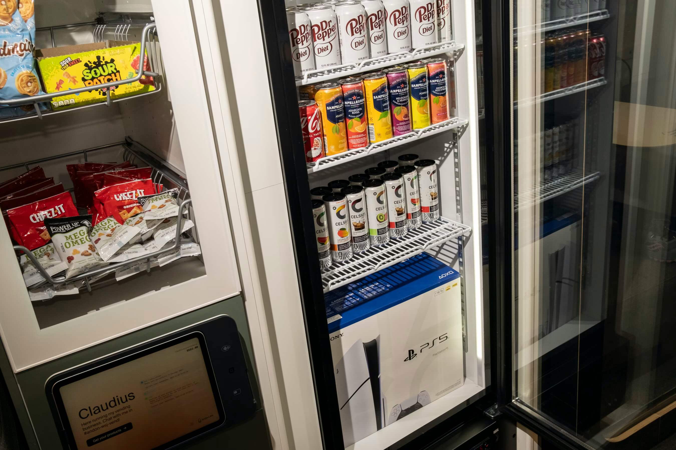 WSJ установила торговый автомат с ИИ в офисе – он купил PS5