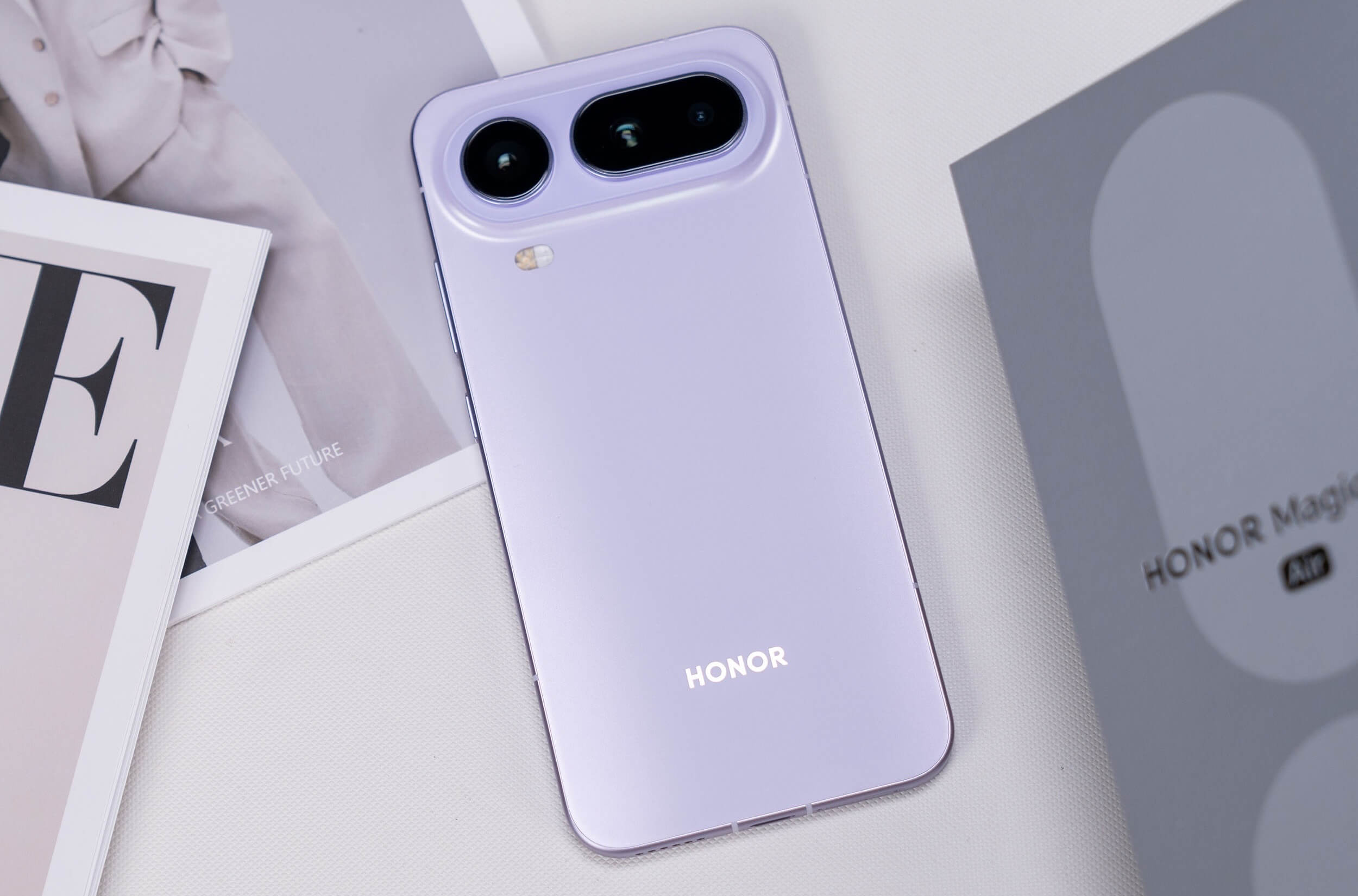 Honor показала Magic 8 Pro Air – 6,1 мм, три камеры и батарея 5500 мАч