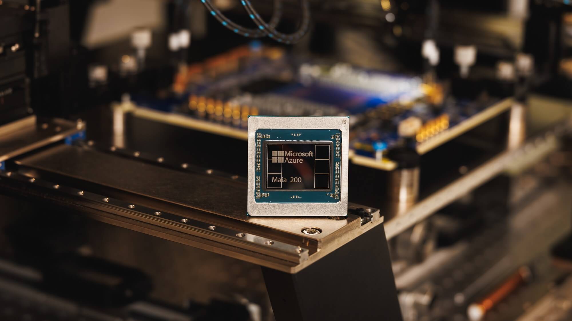 Microsoft представила Azure Maia 200 – чип с 216 ГБ памяти для работы с ИИ