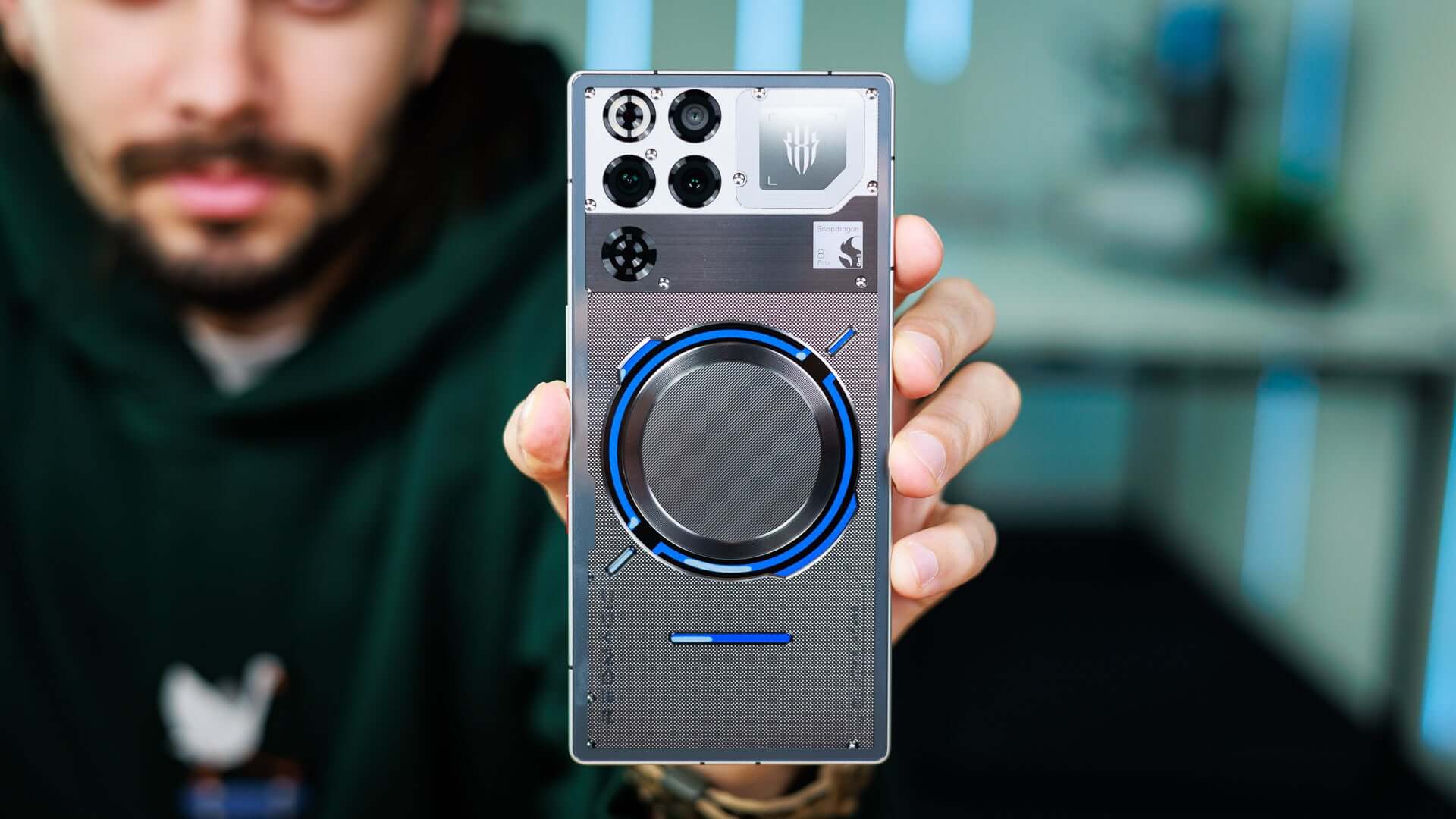 ТОП-10 самых мощных смартфонов 2025 года