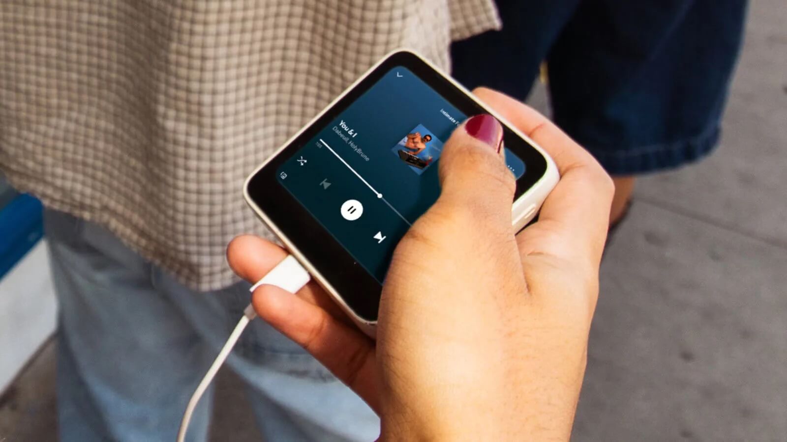 Представлен Meadow 1 – компактный смартфон для цифрового детокса