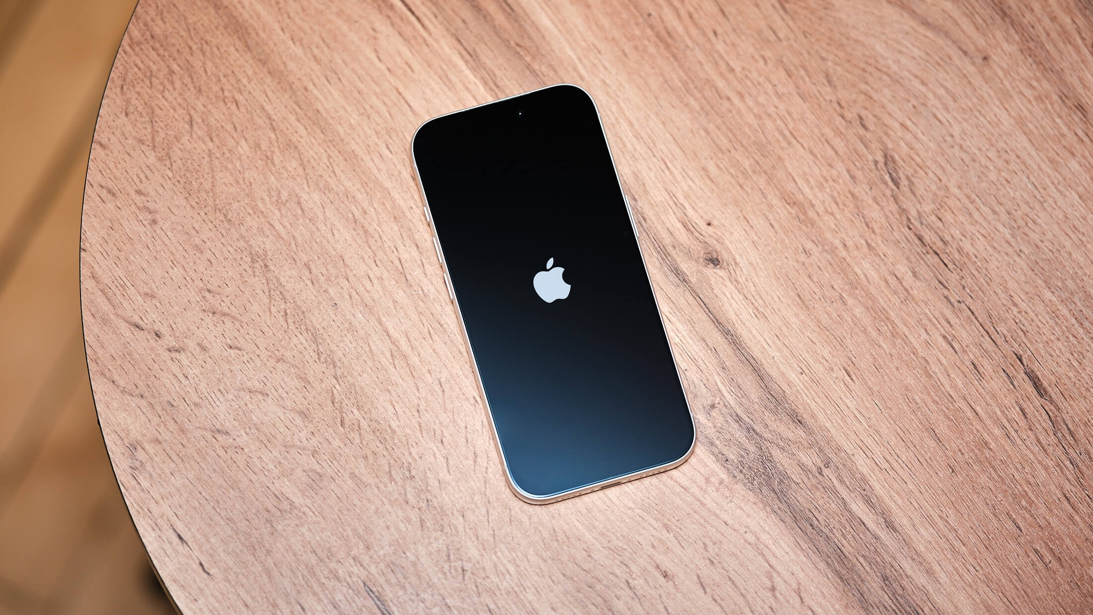 Apple выпустила iOS 26.4.1 – обновление «окирпичивает» некоторые iPhone