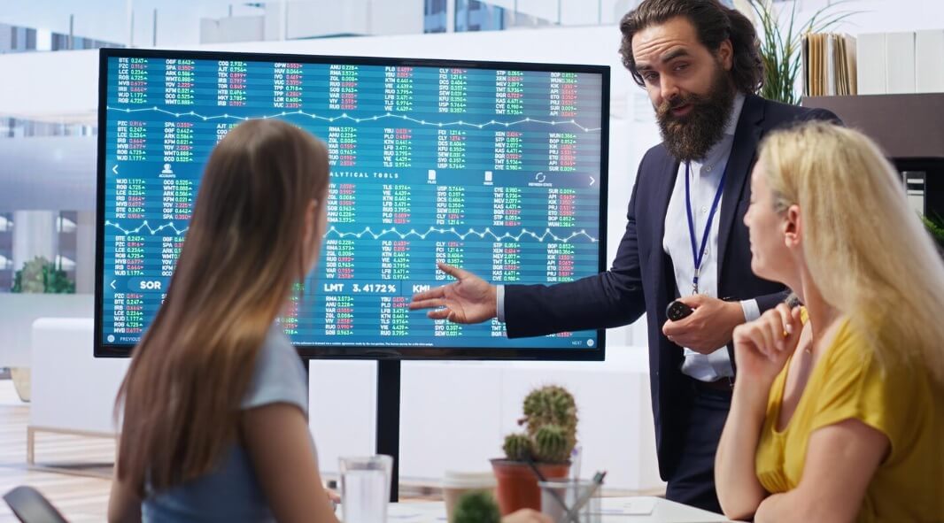 Почему фавориты проигрывают после первой защиты титула