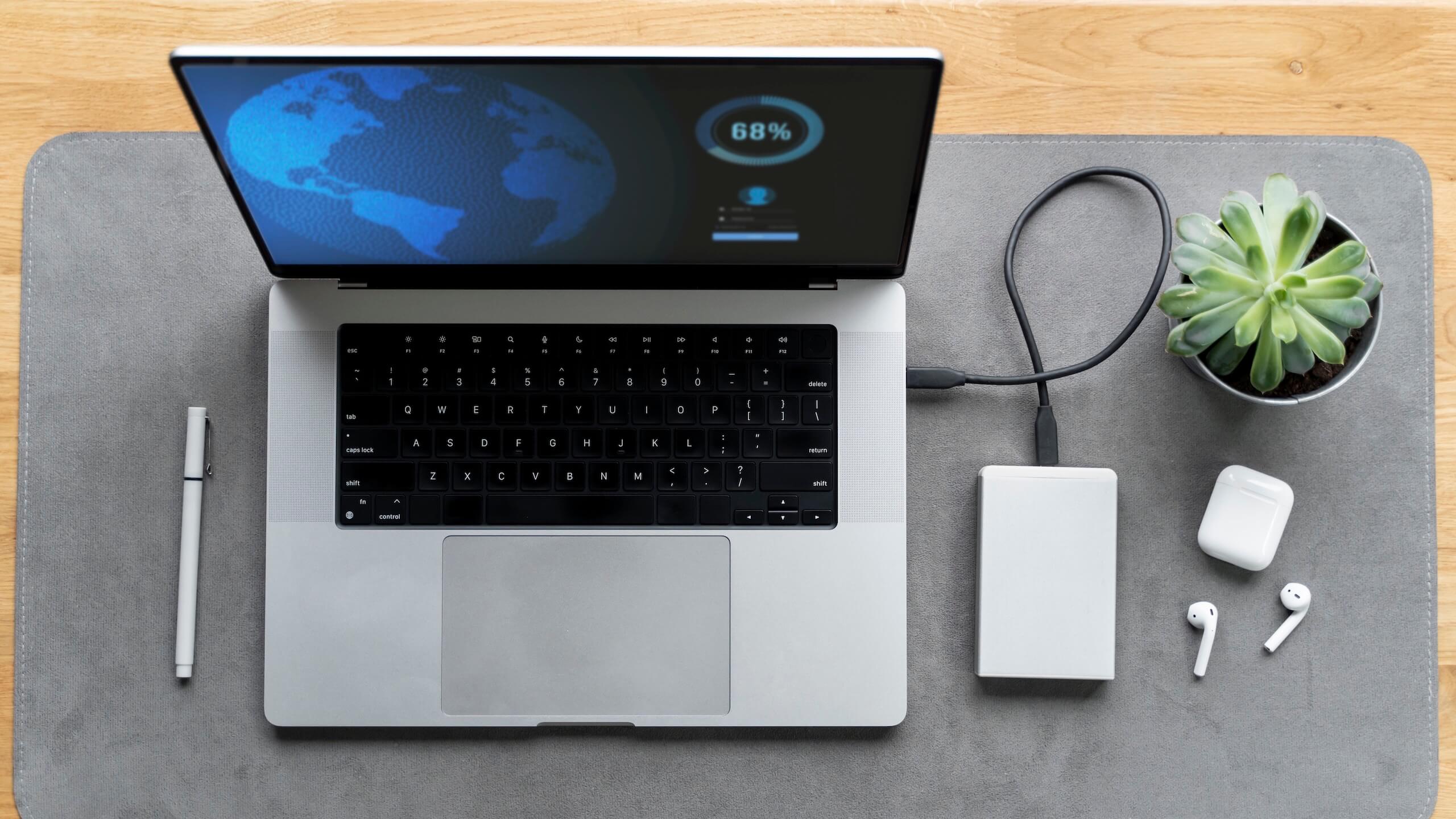 Apple MacBook