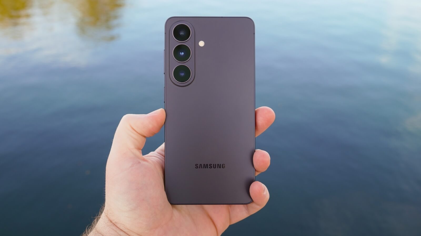 Samsung Galaxy S26 взорвался в кармане – владелец получил тяжёлые ожоги