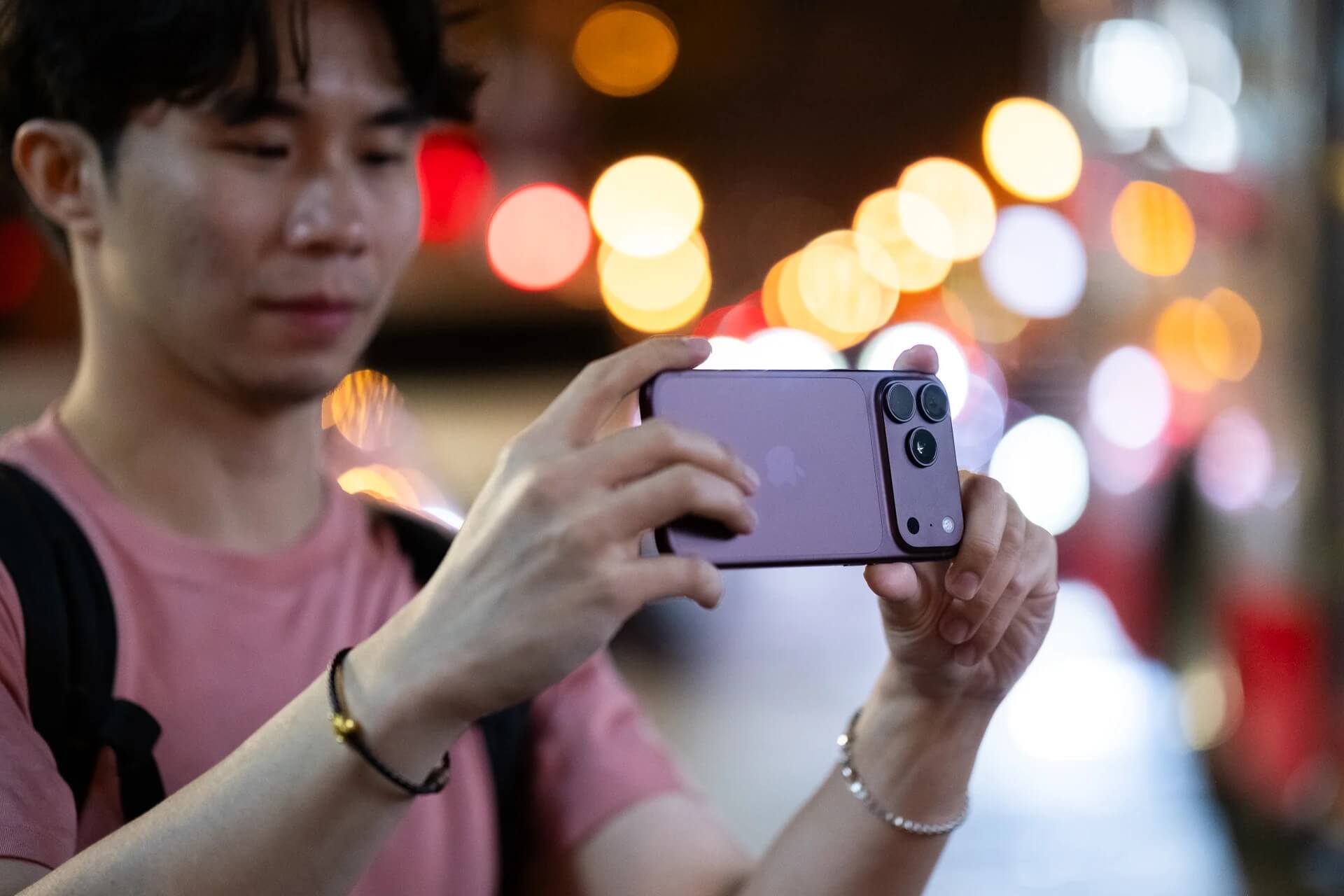 Apple iPhone 18 Pro Max Burgundy