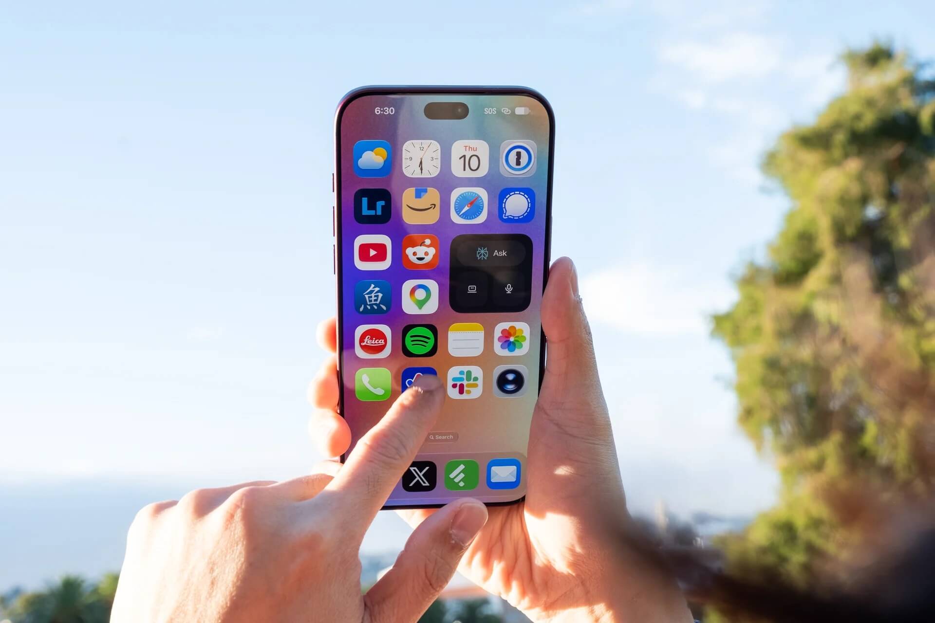 Apple iPhone 18 Pro Max Burgundy