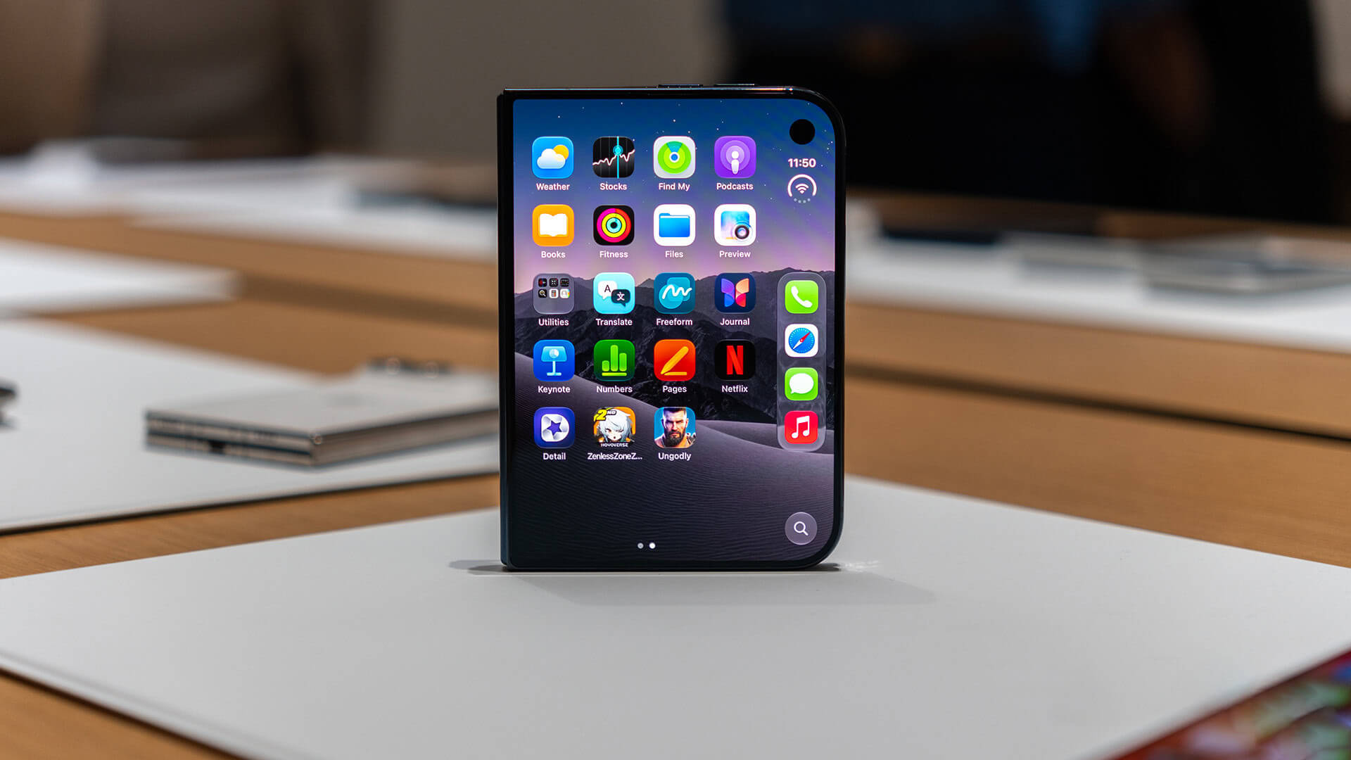 Apple iPhone Duo