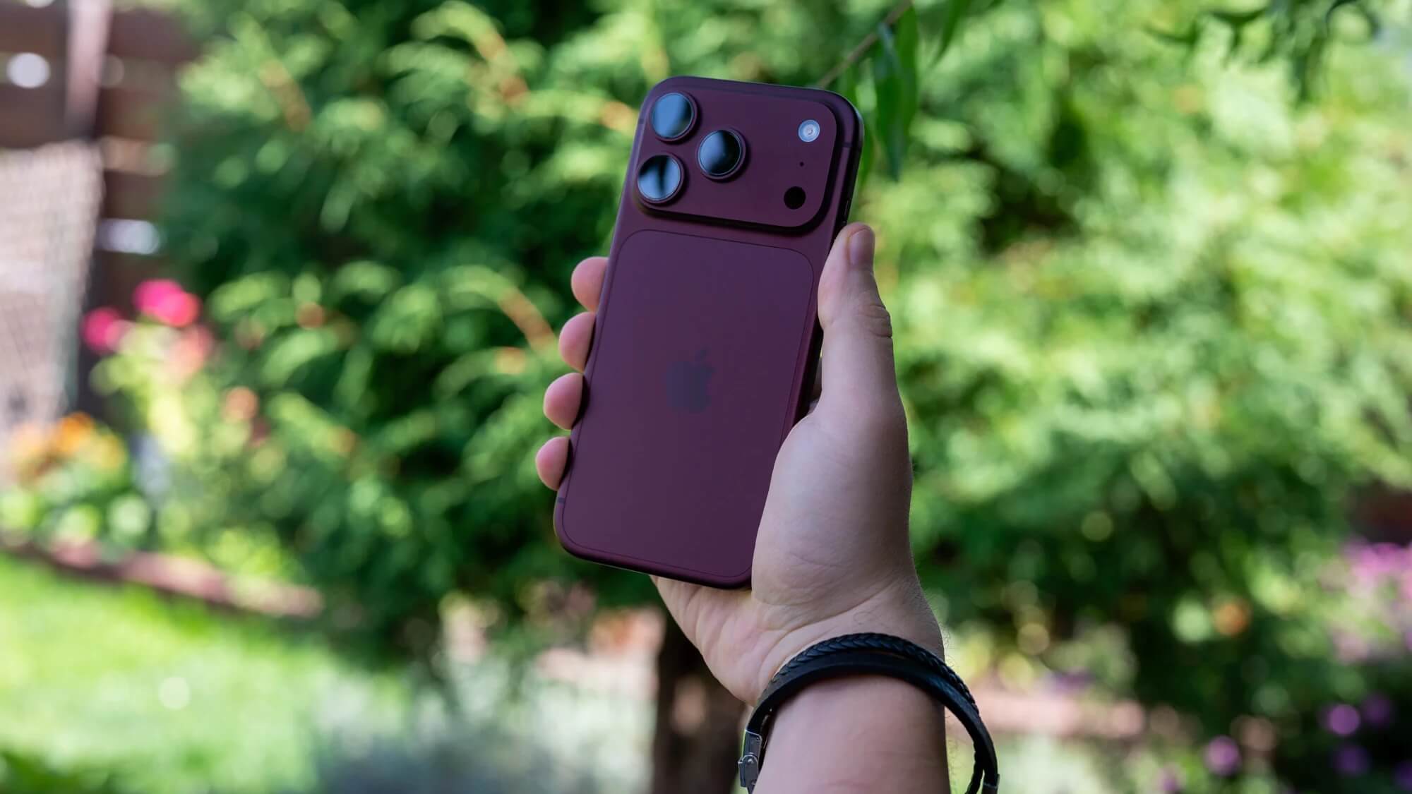 Владельцы iPhone 18 Pro и 18 Pro Max жалуются на треск из динамиков