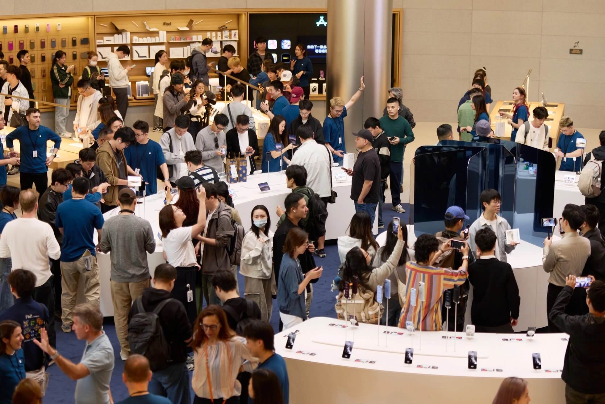 El iPhone Duo sale a la venta El iPhone Duo sale a la venta